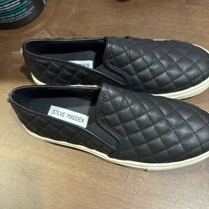 New Steve Madden Womens Size 7